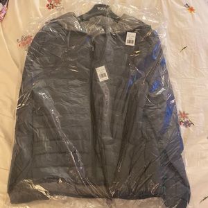Tumi Slate Grey Puffer Jacket with Hood (NWT) (Size XL)